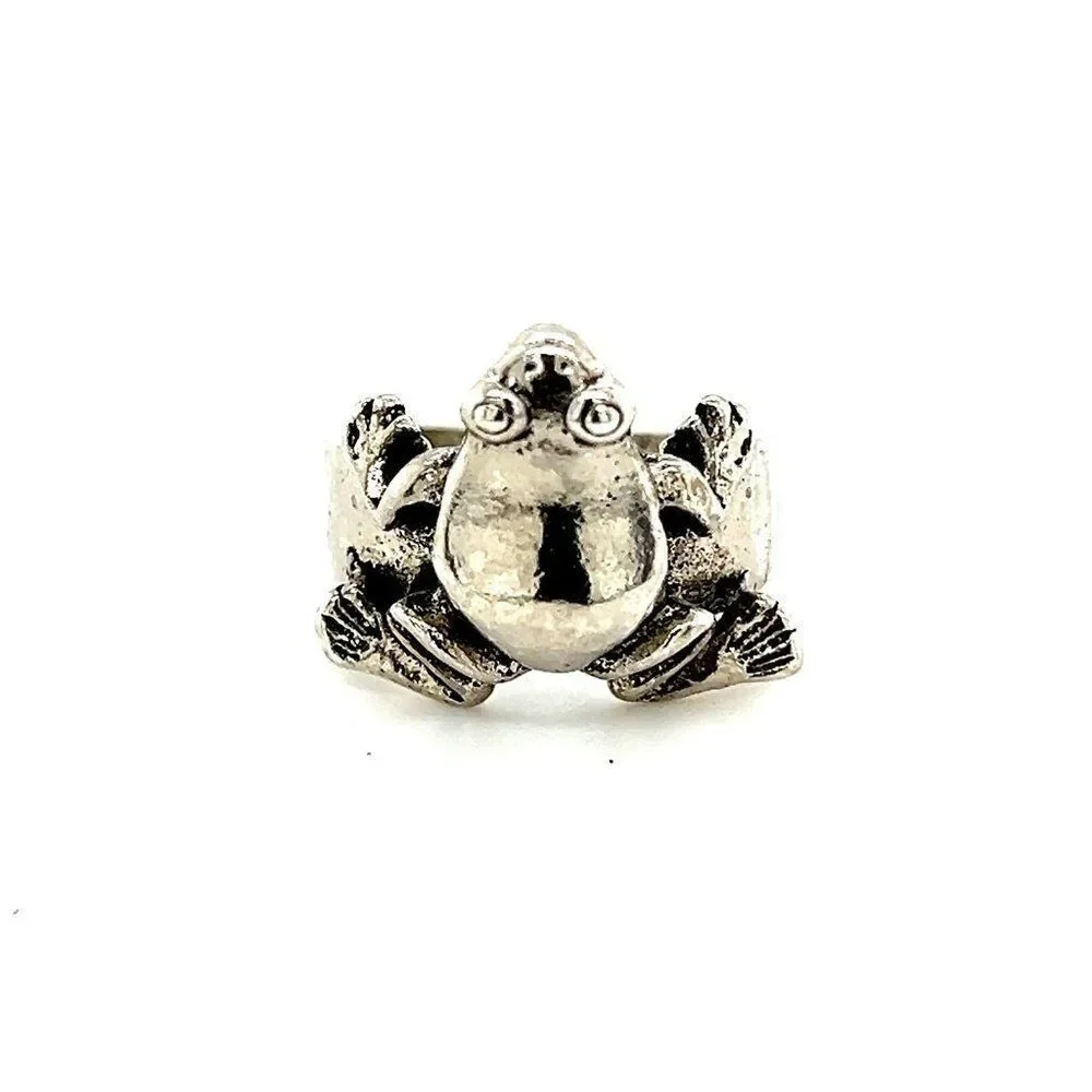 Frog Ring‎
